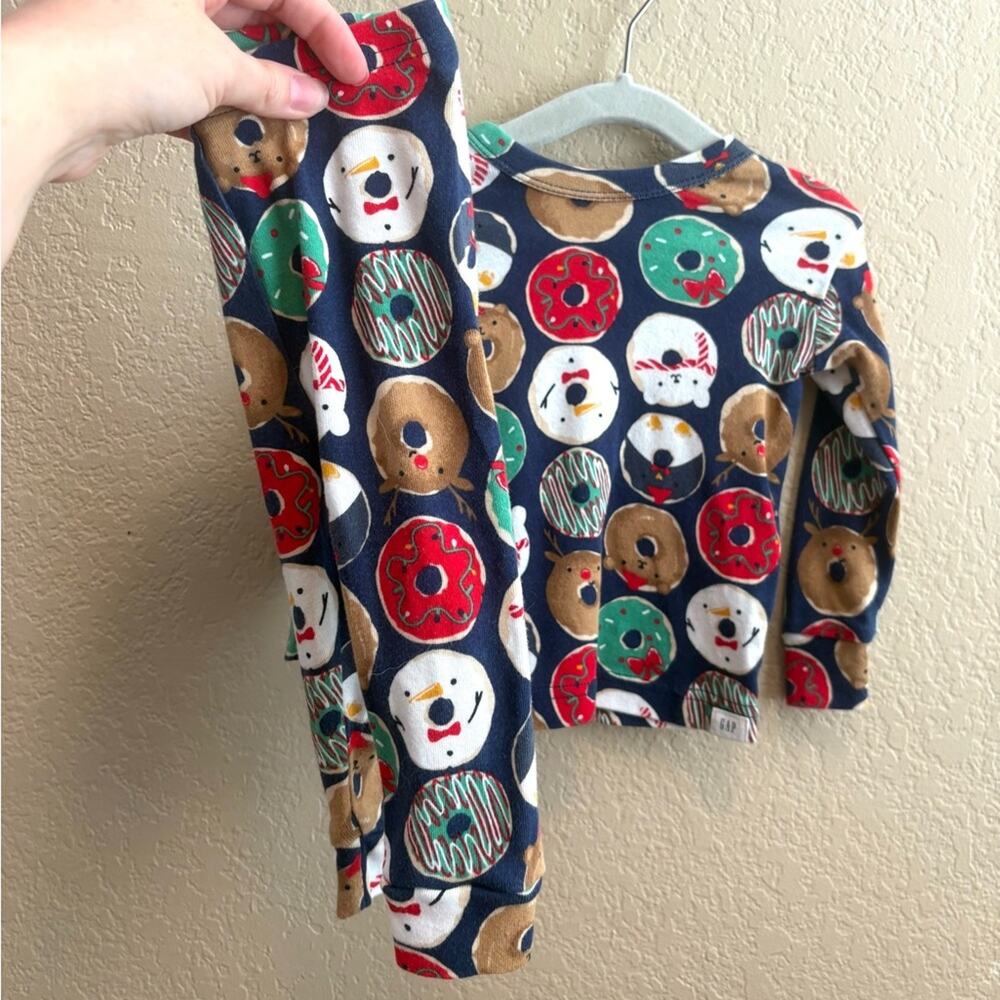 Gap holiday donuts pajamas